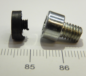 “钢筋石墨烯”泡沫有多强：可支撑超其自身重量三千倍的负载