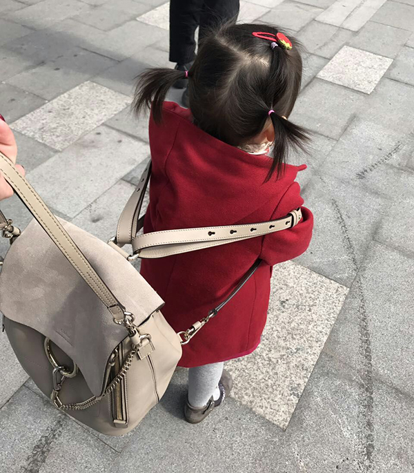 生个女儿竟给妈妈们的衣服鞋包迎来第二春