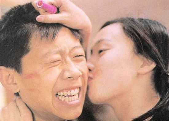 澎湃联播|比渣男更恶心的，是对受害者的戏谑