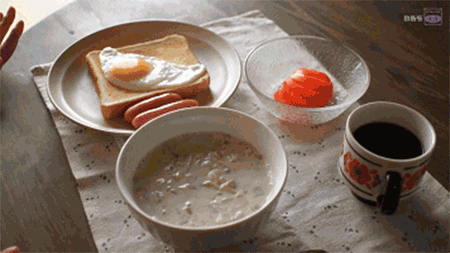 这部深夜美食剧里，居然没有吃东西的画面