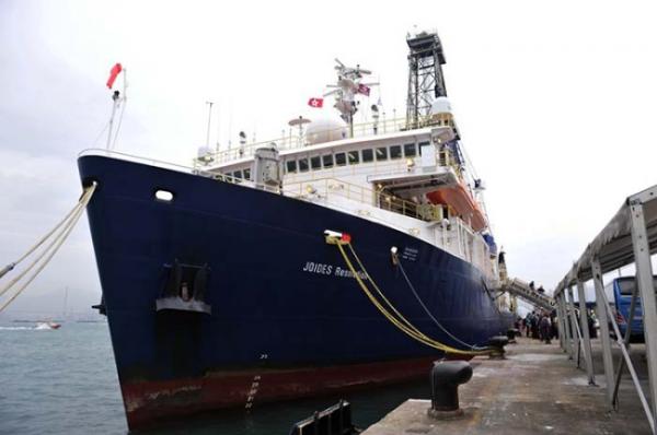 中国在南海建立深海“野外实验室”，观测800万年前沉积物