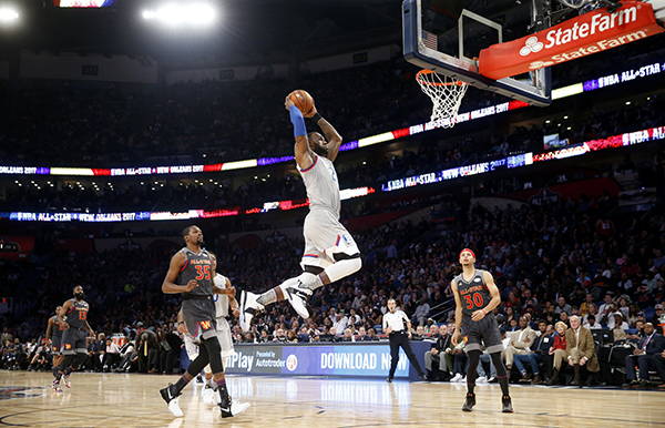 张佳玮｜在这场松垮的全明星赛，只有威少像一颗燃烧的孤星