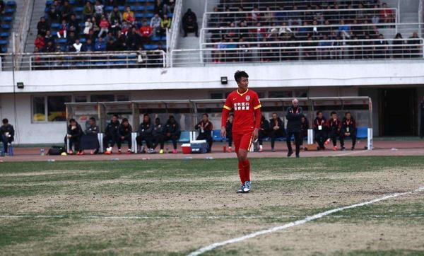 拒绝球场变“菜地”，足协给中超每家俱乐部补助100万