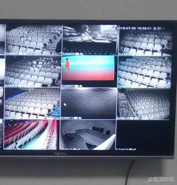 电影院早就装监控探头了，但大部分看不清观众席