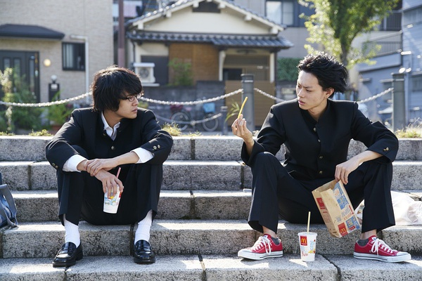 睡不着丨在河边消磨时间，这样的青春不也很好吗