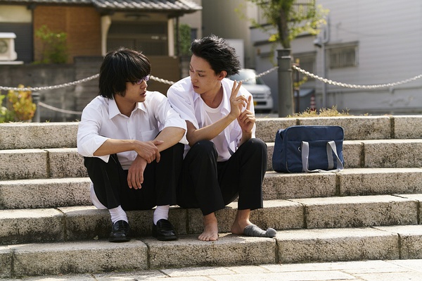 睡不着丨在河边消磨时间，这样的青春不也很好吗