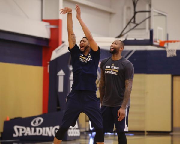 考辛斯浓眉首秀合砍56分23篮板，但鹈鹕输了火箭30分