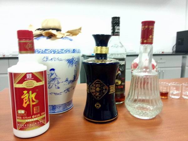 上课时酿点儿啤酒、喝点儿白酒，华东理工这门课选修人数爆棚