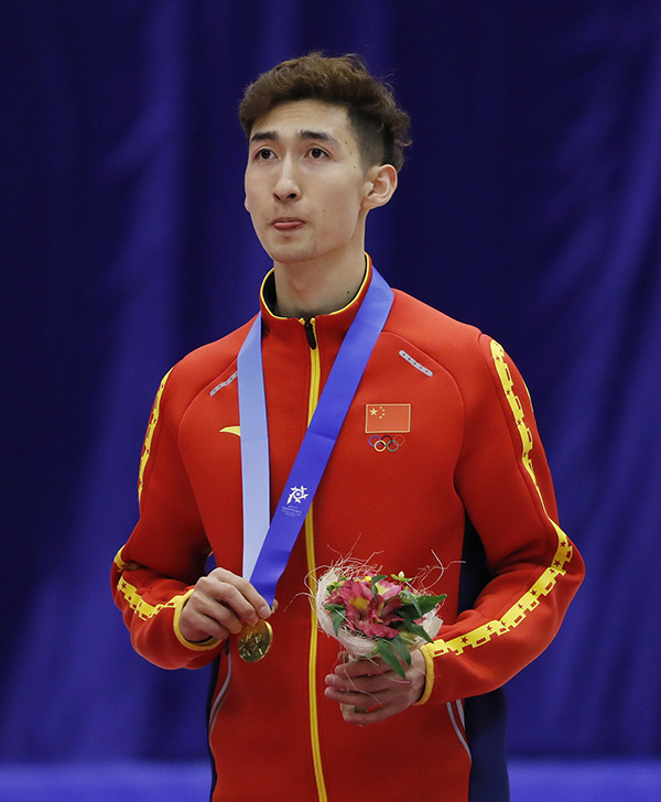 他霸气回应韩国“小动作”引人民日报点赞，几年前他只是陪练