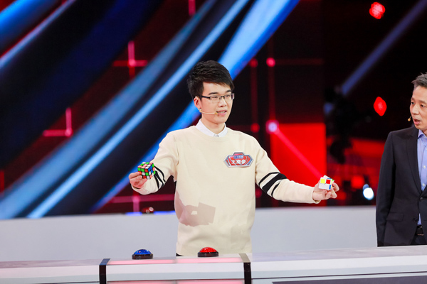 看电视丨刘晓庆上《王牌》，何炅要发洗脑神曲