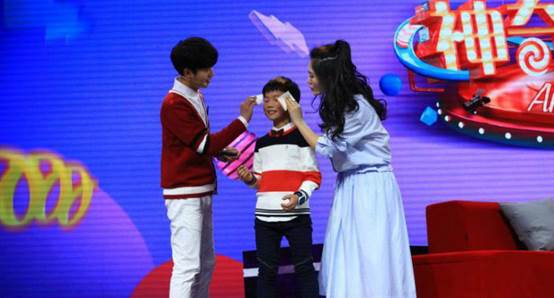 一周综艺｜《奔跑吧》全民直播录制，暴露了七寸