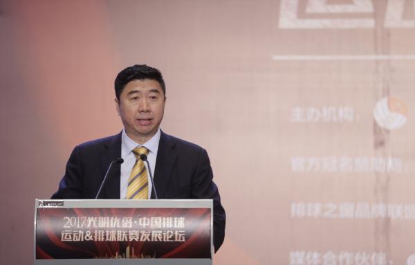 排球改革从告别“裸奔”开始，新掌门人要为男排请外教