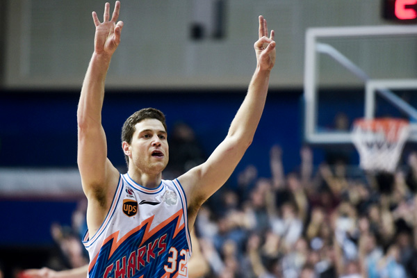 他的得分能力让杜兰特都崇拜，但更值得我们尊敬的是这些细节