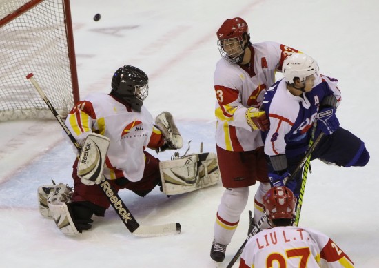 全国一共就那么几支队，中国冰球如何解开“死循环”