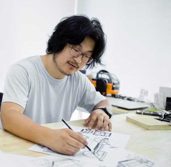 给孩子开的电动车，也已动辄上万了