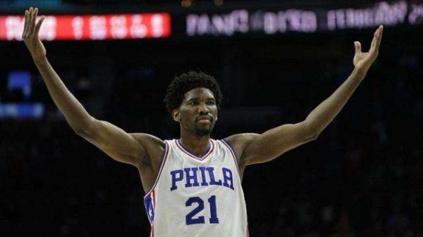 “大帝”恩比德又赛季报销了，这三年他只打了31场比赛