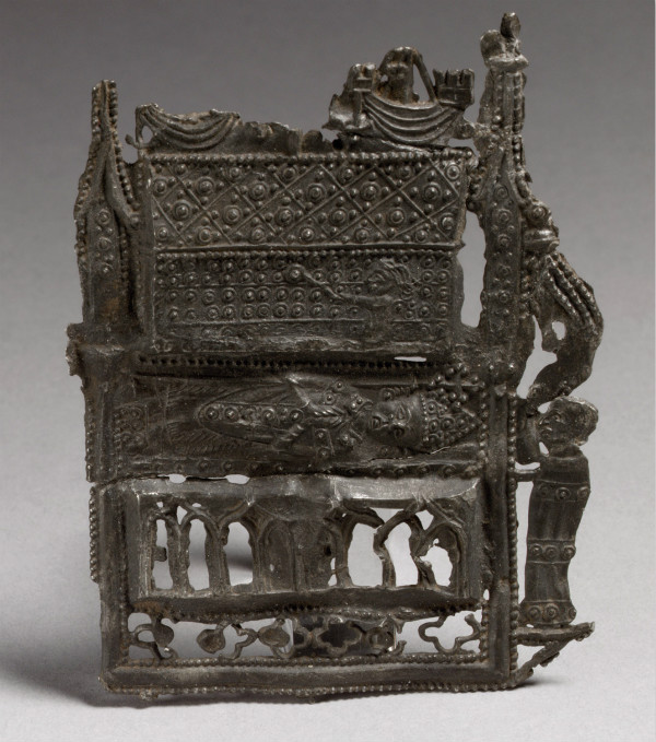 从上帝的仆人到王室的座上宾：中世纪西欧的金匠和黄金制品