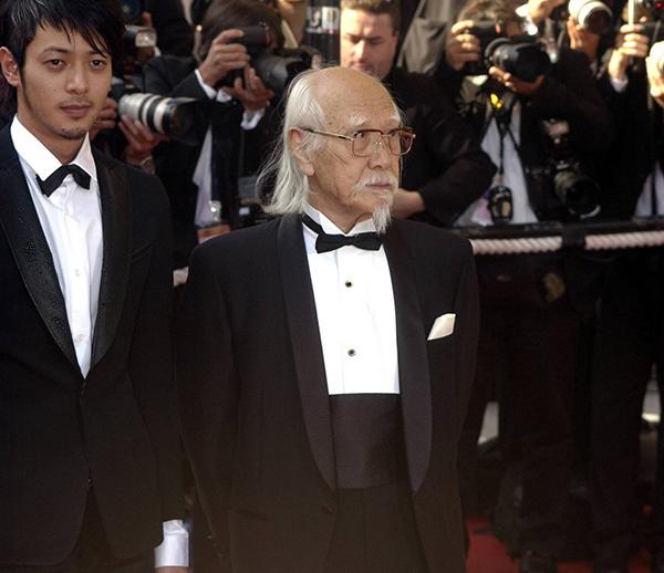 睡不着丨铃木清顺《流浪者之歌》：不像电影的电影