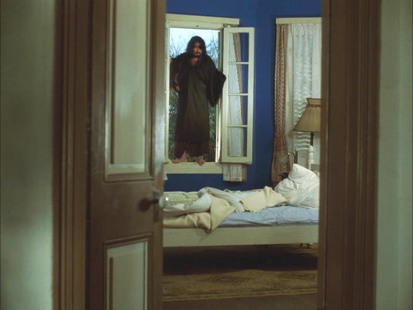 睡不着丨铃木清顺《流浪者之歌》：不像电影的电影