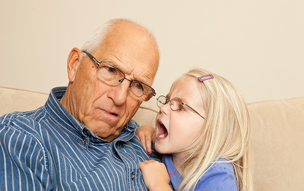 爱耳日丨老年人“耳背”莫大意，可致老年痴呆