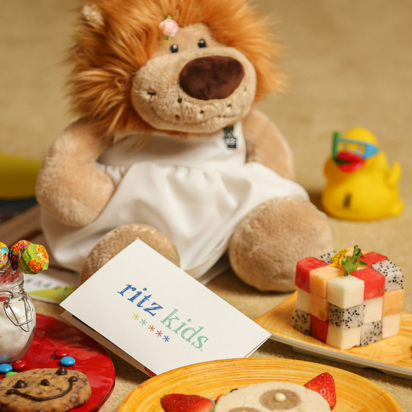 熊猫伴游、睡房露营……那些城市酒店祭出的亲子妙招