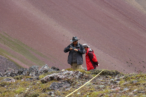 在梅里雪山，记录一次植物学家的高山科考之旅