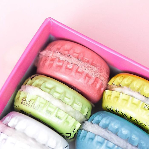 这位摄影师用日常生活品做出了各种“食物”