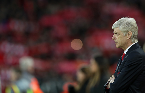 关键战雪藏桑切斯“自残”，争四的阿森纳已不再可怕