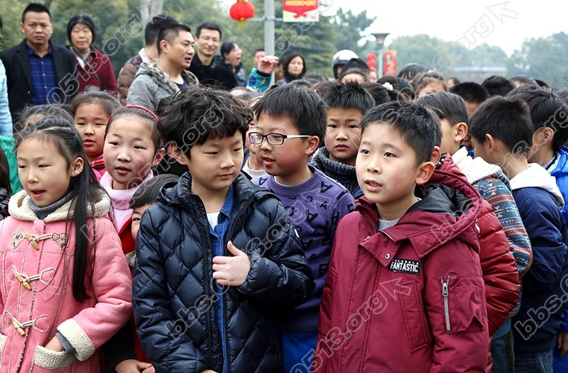 十岁了，心里充满希望和梦想。