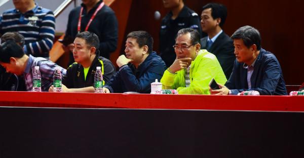 张继科粉丝购买门票总计200万元，我们和他的迷妹聊了聊