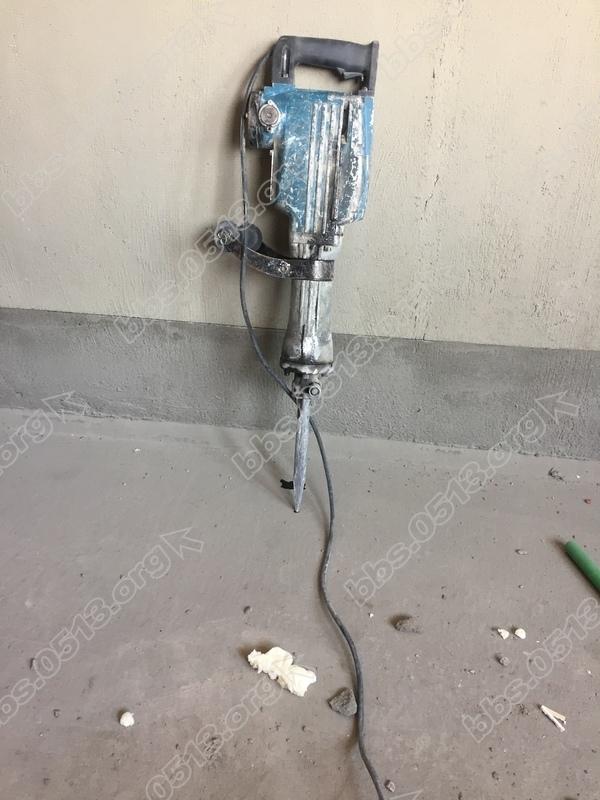 干费了一把电锤，工人说墙体质量好