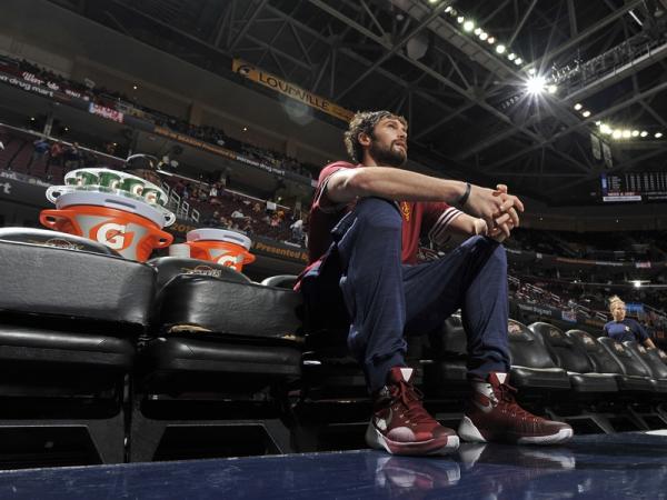 哈登是NBA的“稀有动物”，巨星们弄丢了乔帮主的劳模精神