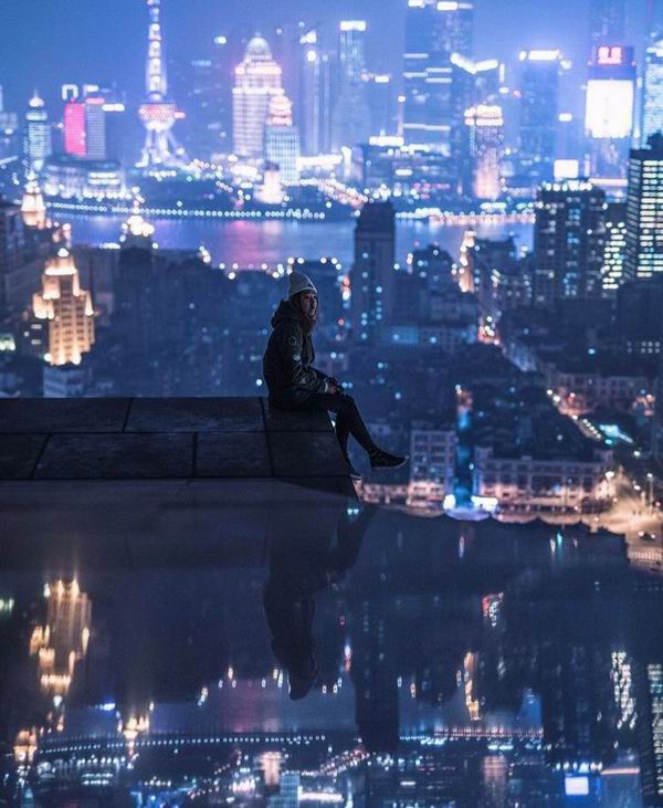 她用手机记录下的魔幻一夜，这真的是上海吗