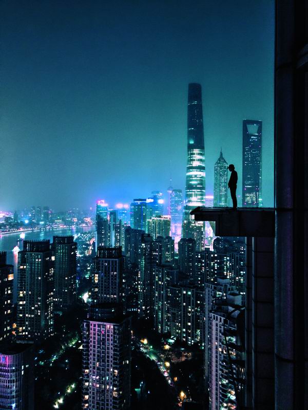 她用手机记录下的魔幻一夜，这真的是上海吗