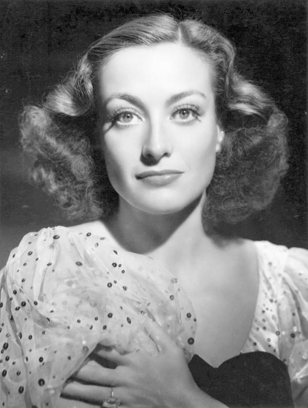 美剧《宿怨：贝蒂和琼》：两位女神的史“撕”