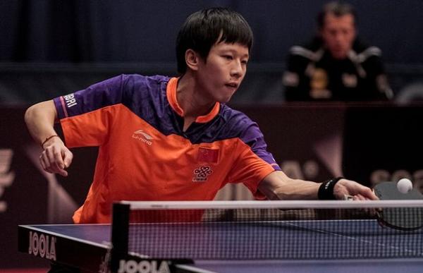 张继科退赛球场少了一半人，聊聊刘国梁的思考和担忧