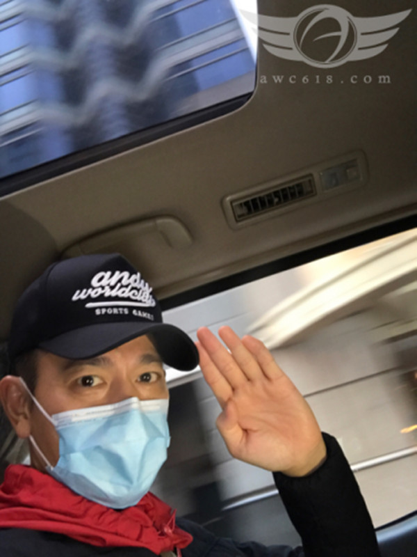 刘德华出院回家：我很快就可以自己站起来！