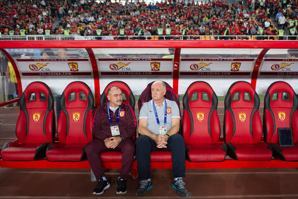 怪完足协怪电脑，这支恒大为何让斯科拉里如此烦躁