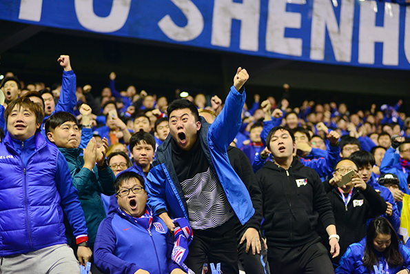 昔日“金童”单刀不进点球踢飞，闯荡中超光靠颜值远不行