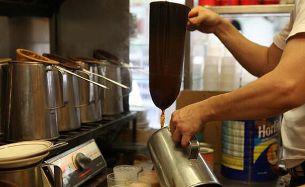 为了一杯奶茶排7小时的队，可你知道它有哪些流派吗