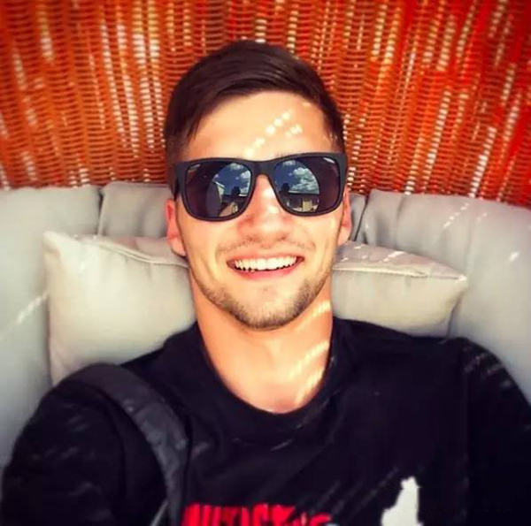 趣看｜这样的摄影角度，或许只有足控才想得出