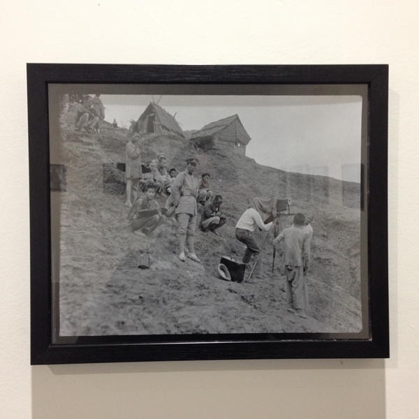 看展览｜朝天门往事：以地标码头为圆点，记录百年重庆