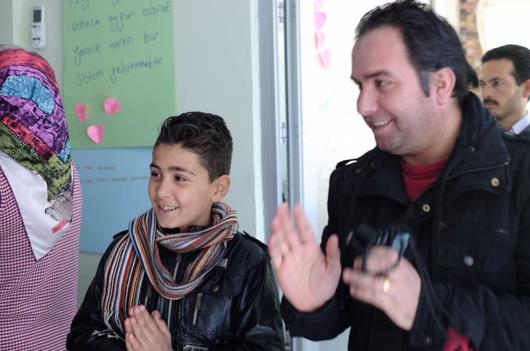 探访土叙边境难民：中国人初次来做志愿服务