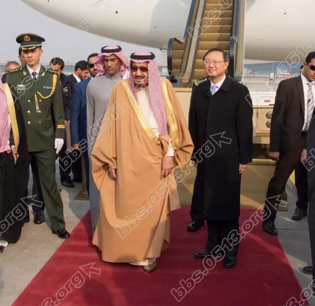 沙特国王到访中国!随行人员一千多人,自带镀金电梯