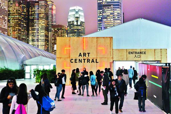 “香港艺术月”即将回归，艺术行能否留住游客