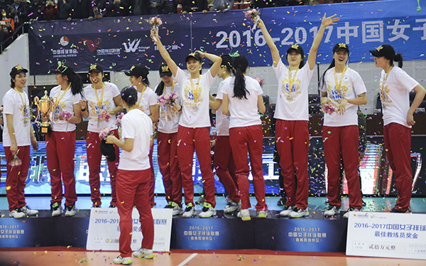 女排联赛诞生新冠军，张常宁洒泪：激动堪比奥运夺冠