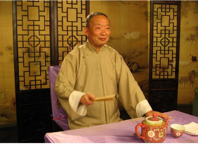 评话《三国》：吴侬软语中的金戈铁马