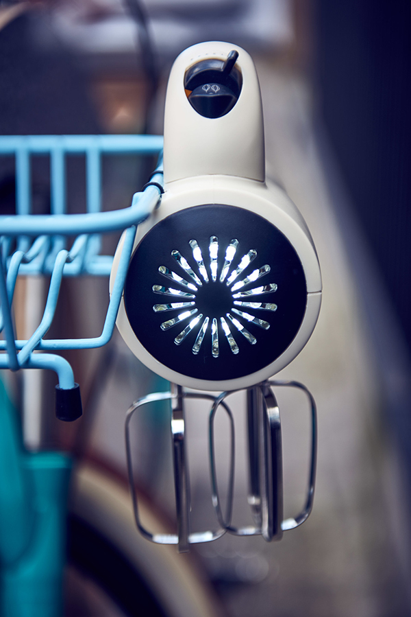 趣看｜把厨房搬上自行车，现场外卖烹饪或指日可待