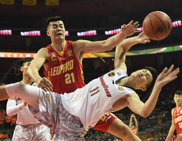 深圳男篮的管理智慧：年轻球员攒几套房产，因不许他们乱花钱