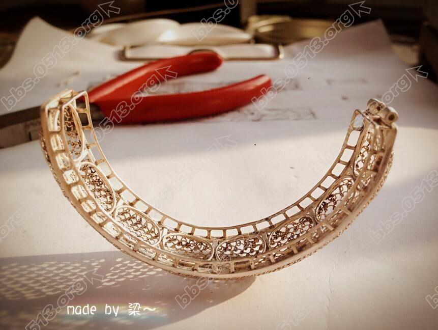 像龙骨一样的起层